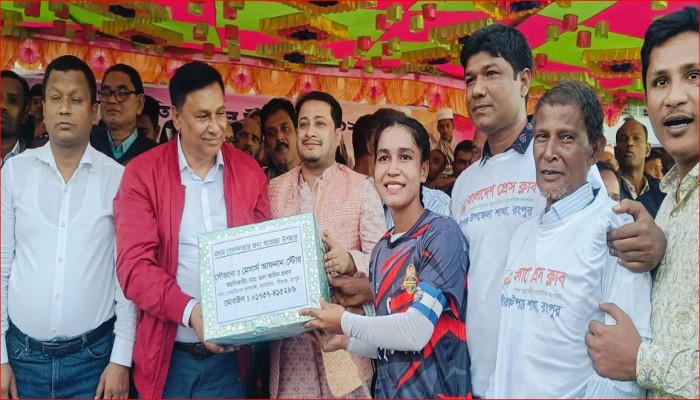 পীরগঞ্জে শহীদ জিয়া স্মৃতি নারী ফুটবল টুর্নামেন্ট অনুষ্ঠিত