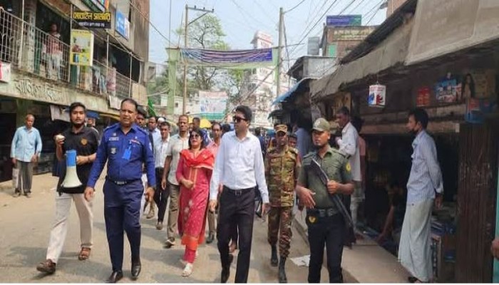 বোয়ালখালীতে যানজট নিরসনে কঠোর প্রশাসন