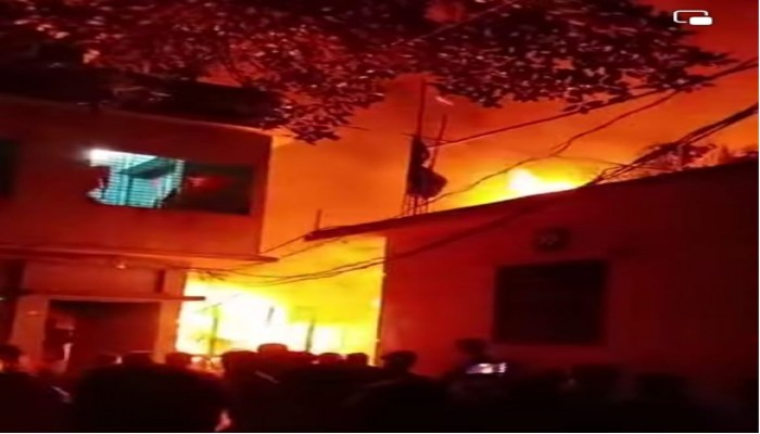​বোয়ালখালীতে আগুনে পুড়েল ৫ বসতঘর