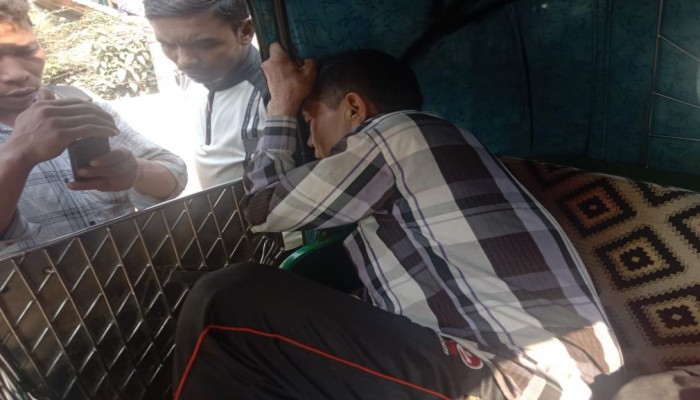 ​বাঙ্গালহালিয়ায় ট্রাক-সিএনজি মুখোমুখি সংঘর্ষে নিহত ১,আহত ৩