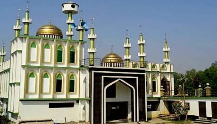 টাঙ্গাইলের ভূঞাপুরে "পলিশা বায়তুন নূর জামে মসজিদ" নান্দনিক ধর্মীয় স্থাপনা
