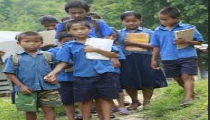 ঠাকুরগাঁওয়ের ক্ষুদ্র নৃগোষ্ঠী শিক্ষার্থীরা শিক্ষা উপবৃত্তি চাই
