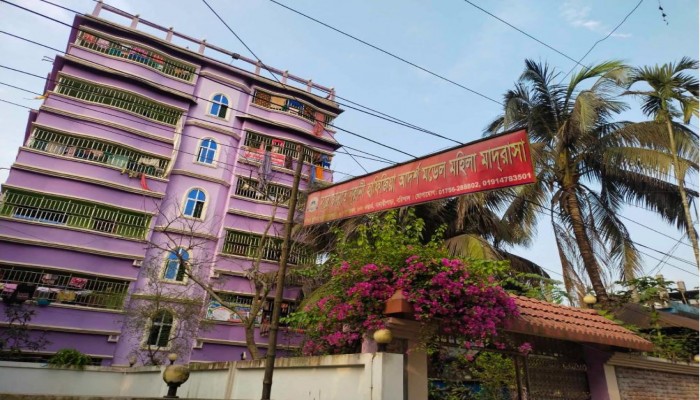 ছাদ থেকে পড়ে মাদ্রাসা শিক্ষার্থীর জীবনাবসান