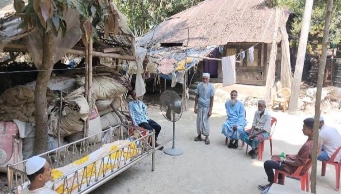 লাইলাতুলকদরের নামাজ পড়তে গিয়ে মসজিদে মুসুল্লির মৃত্যু