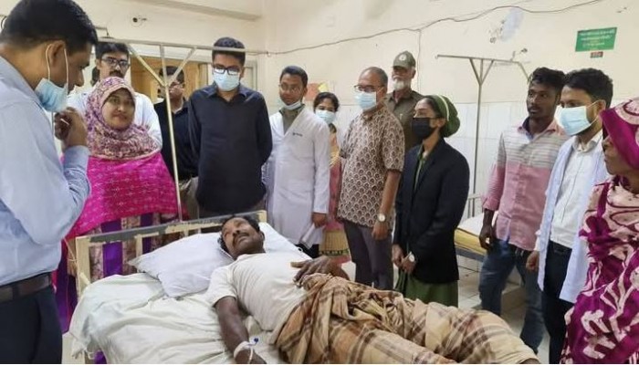 বোয়ালখালী উপজেলা স্বাস্থ্য কমপ্লেক্স পরিদর্শনে ড. মুস্তাফিজুর রহমান