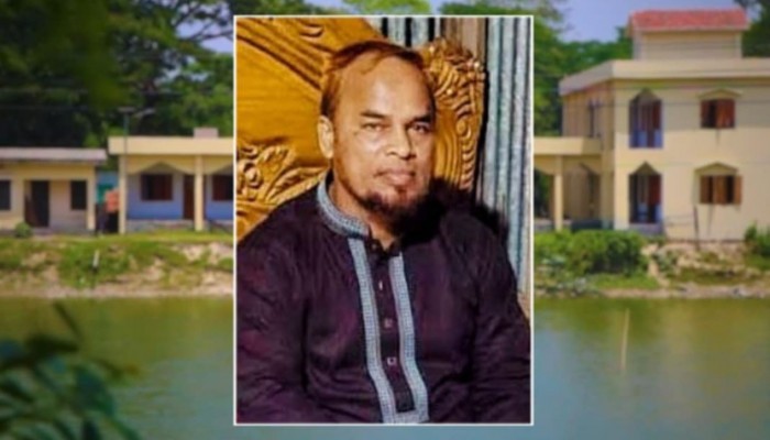 ​দেবিদ্বারে সাবেক মেম্বারের হয়রানি শিকার সেবাগ্রহীতারা