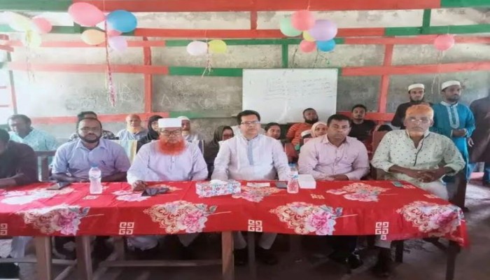 মির্জাগঞ্জে এসএসসি পরীক্ষার্থীদের বিদায় সংবর্ধনা