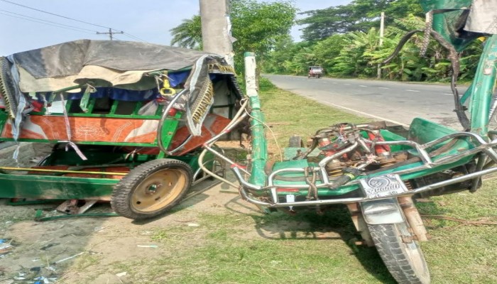 বাগেরহাটে বাস-ইজিবাইক মুখোমুখি সংঘর্ষ, নিহত ১, আহত ৩