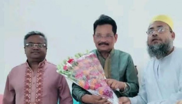 কাউখালীতে কেন্দ্রীয় ফাজিল মাদ্রাসার গভর্নিং বডিং সভাপতি নির্বাচিত হলেন এস এম আহসান কবির