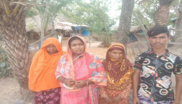কয়রায় মাছের ঘের দখলের চেষ্টায় হামলার অভিযোগ