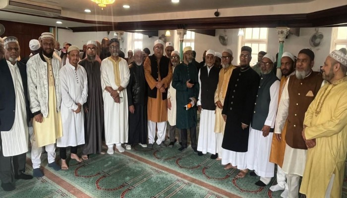 বৃটেনের কার্ডিফে যথাযোগ্য মর্যাদায় আর ধর্মীয় ভাবগম্ভীর পরিবেশে পবিত্র ঈদ উল আযহা উদযাপিত