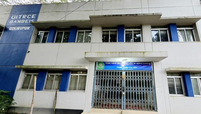 গৌরীপুরে এসএসসি পরীক্ষার ফলাফলে জিপিএ-৫ পেয়েছে ১৪৩ জন, অকৃতকার্য প্রায় অর্ধেক!