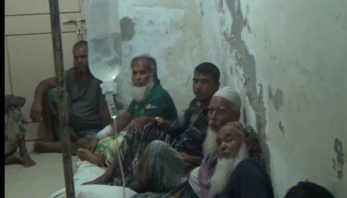 কয়রায় মৎস্য ঘের দখলের চেষ্টায় হামলা গুরুতর আহত ১১