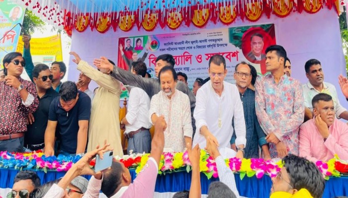 সিরাজগঞ্জের উল্লাপাড়ায় জুলাই গণ-অভ্যুত্থান দিবসে বিএনপির বিজয় র‍্যালি ও সমাবেশ