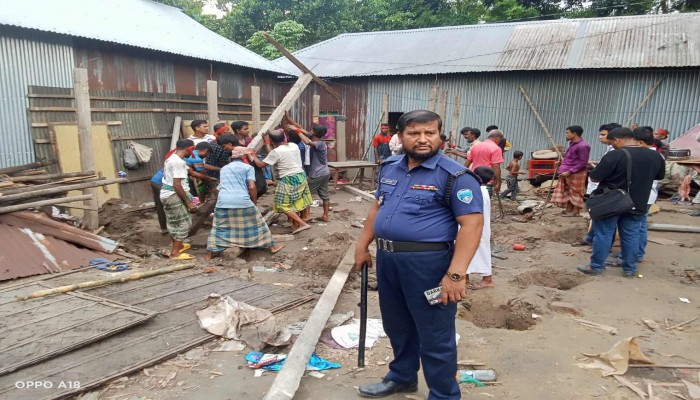 ব্রাহ্মণপাড়ায় ৩৫ বছরপর অবৈধ ভূমি দখলদার উচ্ছেদ