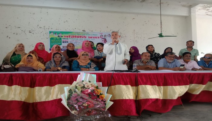 মুলাদীতে উপজেলা ও পৌরসভা মহিলা দলের পরিচিতি সভা অনুষ্ঠিত