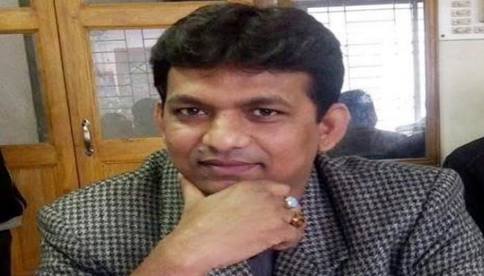 দিনমজুরের ছেলে তদবির বাণিজ্য করে ট্রলিম্যান থেকে আজ শত কোটি টাকার মালিক আপেল মাহমুদ