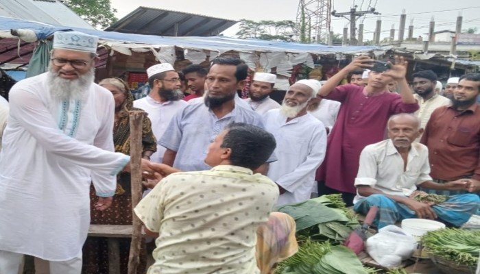 কাউখালীতে পিরোজপুর ২ আসনের জামাত মনোনীত প্রার্থী শামীম সাঈদী গণসংযোগ করেন