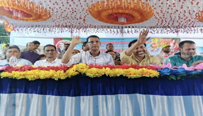 বিএনপির প্রতিষ্ঠা বার্ষিকী উপলক্ষে উল্লাপাড়ায় উপজেলা বিএনপির উদ্যোগ বর্ণাঢ্য মিছিল ও সমাবেশ