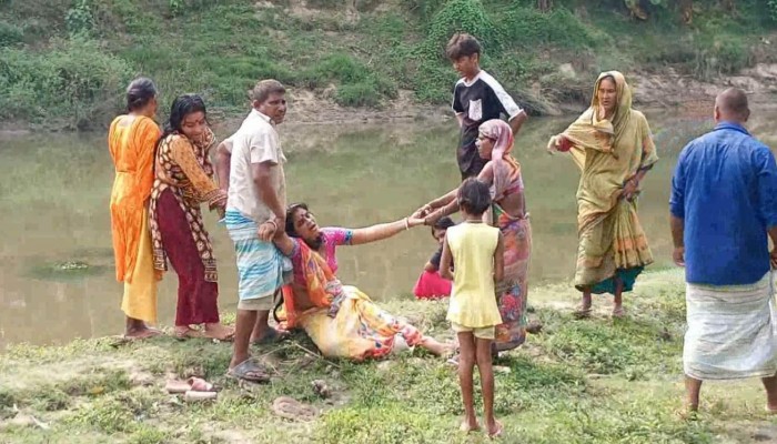 ফুলবাড়ী ছোট যমুনা নদী থেকে নিখোঁজের ৩ দিন পর কৃষ্ণ সুইপারের মরদেহ উদ্ধার 08.09.2025