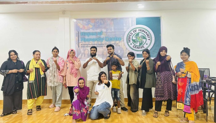 ৩০ তরুণীকে আত্মরক্ষা প্রশিক্ষণ দিচ্ছে বাকৃবির হোপস অফ হিউম্যানিটি সেন্টার