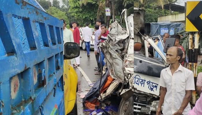 চট্টগ্রামে নব্বই মিনিটে সড়কে নিহত দুইজন