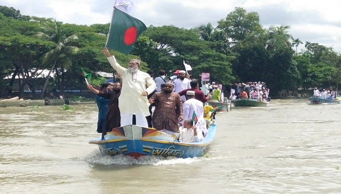 পিরোজপুরে জামায়াতের শতাধিক ট্রলার নিয়ে নৌবহর অনুষ্ঠিত
