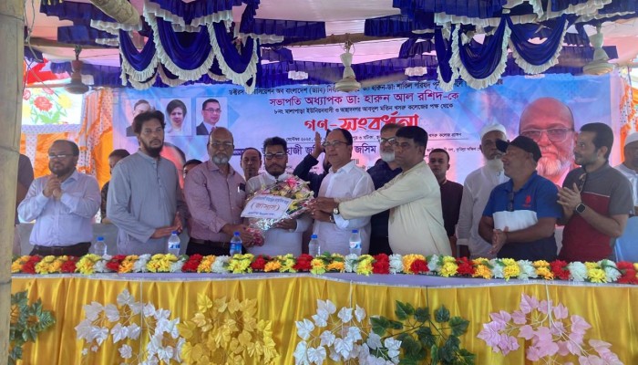 ব্রাহ্মণপাড়ায় ড্যাব সভাপতিকে সংবর্ধনা