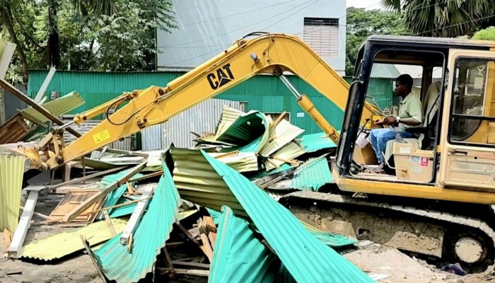 ভূঞাপুরে অবৈধ স্থাপনা উচ্ছেদ অভিযান