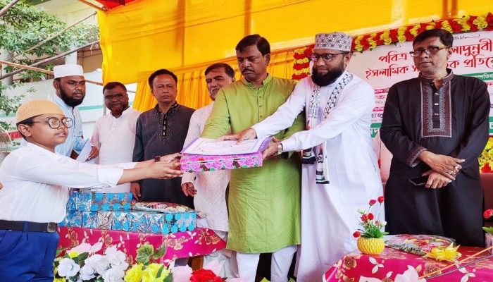 গোমদন্ডী পাইলট মডেল উচ্চ বিদ্যালয়ে  ঈদে মিলাদুন্নবী (সাঃ) অনুষ্ঠিত