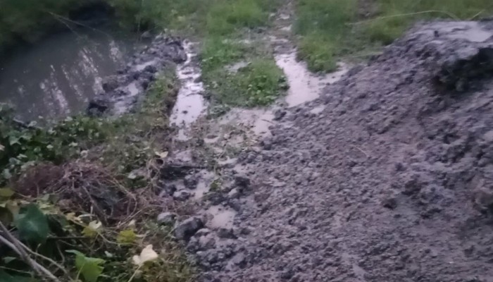 ব্রাহ্মণপাড়ায় সম্পত্তি দখলে বাধা দেওয়ায় প্রাণ নাশের হুমকী