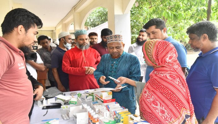 জামায়াতে ইসলামী রাষ্ট্র পরিচালনার সুযোগ পেলে প্রতিটি ওয়ার্ডে একটি করে হেলথ কমপ্লেক্স চালু করা হবে - ড. হেলাল উদ্দিন