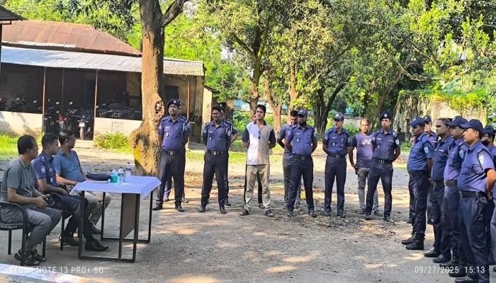 পুলিশ ও জনগণের সমন্বিত প্রচেষ্ঠার মাধ্যমেই শান্তিপূর্ণ ভাবে দূর্গাপূজা উদযাপন সম্পন্ন করা সম্ভব-সহকারি পুলিশ সুপার স্নেহাশীষ