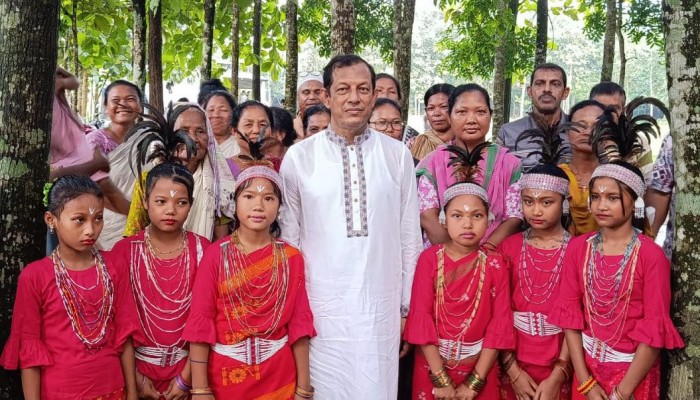 শোলাকুড়ী ইউনিয়নে আদিবাসীদের সাথে মতবিনিময় করলেন এ্যাড.মোহাম্মদ আলী