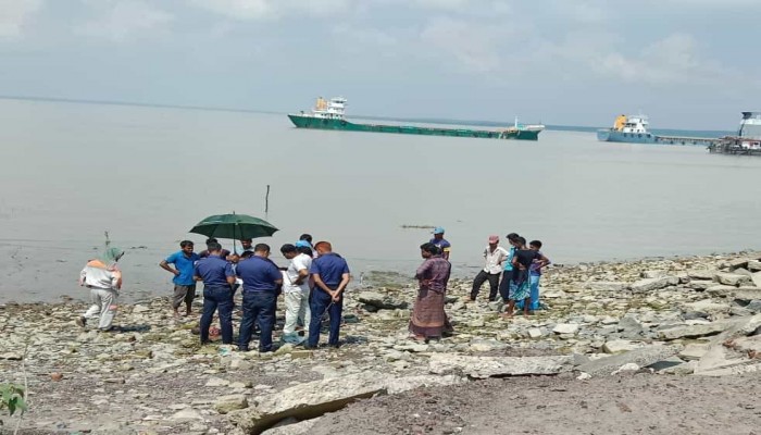 বরগুনায় পায়রা নদী থেকে অজ্ঞাত শিশুর লাশ উদ্ধার