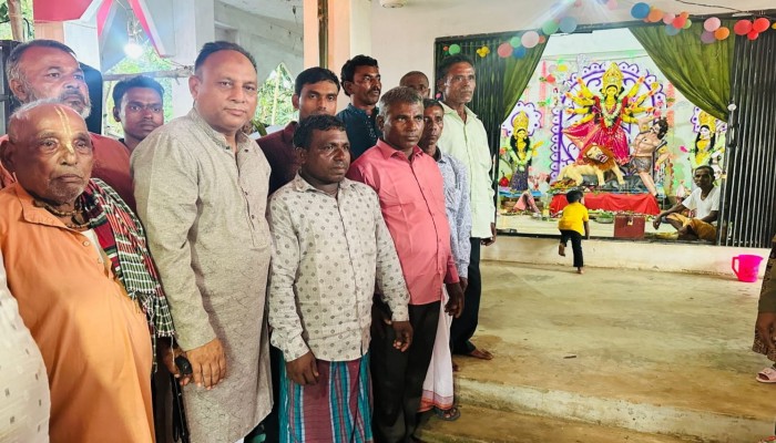 গোলাপগঞ্জে বিভিন্ন পূজামণ্ডপ পরিদর্শন বিএনপি সাম্প্রদায়িক সম্প্রীতিতে বিশ্বাসী : এড. এমরান চৌধুরী