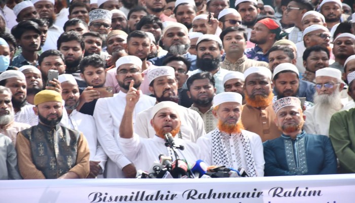 ফ্লোটিলায় আক্রমণ ও মানবাধিকার কর্মীদের গ্রেফতার করে ইহুদিরা নিজেদের নিকৃষ্ট জাতিতে পরিণত করেছে- মাওঃ রফিকুল ইসলাম খান