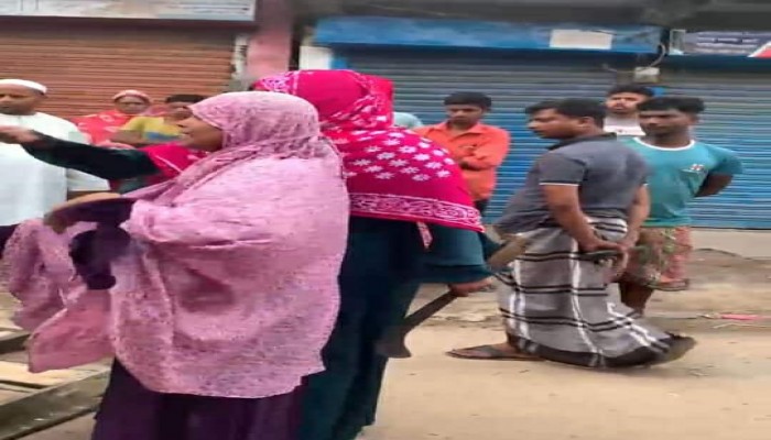 ব্রাহ্মণপাড়ায় পূর্ব শত্রুতার ধরে দোকানপাট ভাঙচুর হামলায় আহত ১