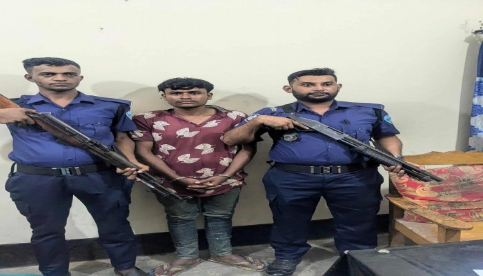 বাইশারীতে ১০ বছরের শিশু ধর্ষণ: ধর্ষককে জনতা আটক করে পুলিশের হাতে তুলে দেন