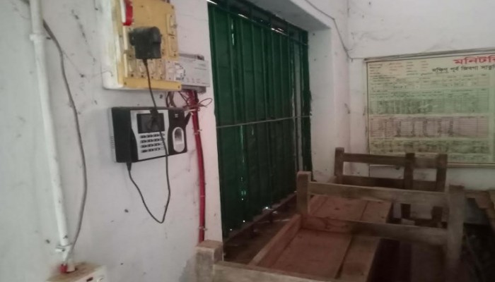 কাউখালীতে বায়োমেট্রিক হাজিরা ডিভাইস ক্রয়ের নামে সরকারি অর্থ লোপাট