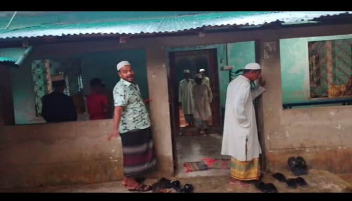 নাইক্ষ্যংছড়ির-বাইশারীতে ইউপি সদস্যের বিরুদ্ধে মসজিদ সংস্কার প্রকল্পের অর্থ আত্মসাতের অভিযোগ