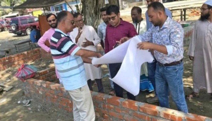 পৌর প্রশাসক গফরগাঁও পৌরসভার চলমানউন্নয়ন কার্যক্রম পরিদর্শন
