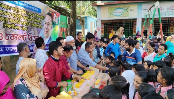 শিশুদের টাইফয়েড টিকা উৎসবে আনন্দের রঙ