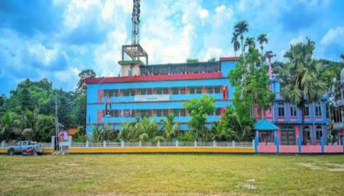 ভুয়া সার্টিফিকেটর দায়ে সিদলাই আমীর হোসেন জোবেদা কলেজের সভাপতিকে অপসারণ