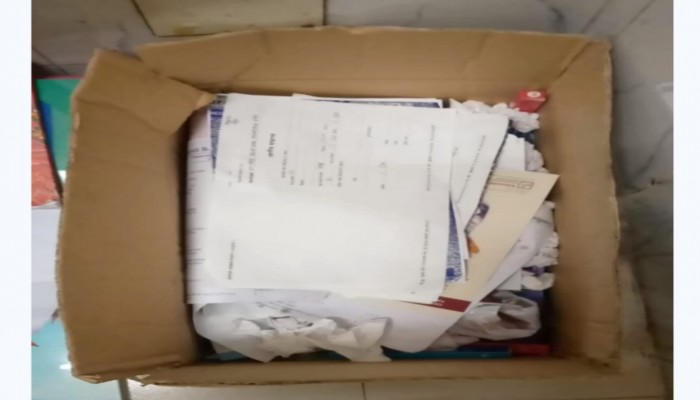 হবিগঞ্জ ২৫০ শয়্যা জেলা সদর হাসপাতালে  চিকিৎসা সেবায় অবহেলিত  রোগীর  ভর্তি পাইল গায়েব ৫ঘণ্টা পর ডাষ্টবিন পাওয়া যায়।