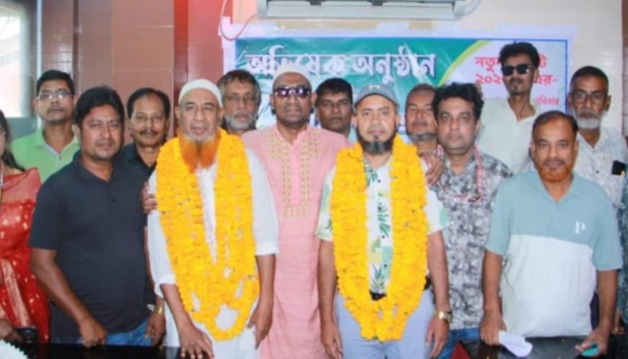 গৌরীপুরে ৩১ দফা ও ধানের শীষের প্রচারণায় উঠান বৈঠক
