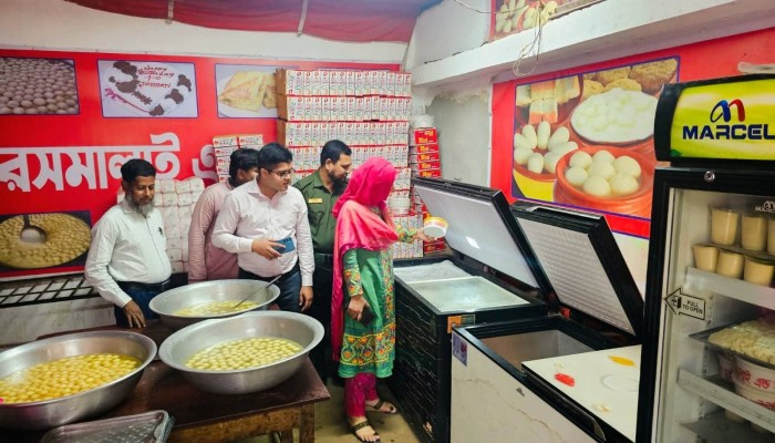 ব্রাহ্মণপাড়ায় ভ্রাম্যমাণ আদালতের মাধ্যমে জরিমানা আদায়