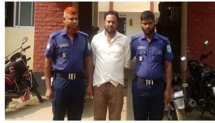 প্রেমের প্রস্তাবে রাজি না হওয়ায় শিক্ষিকাকে অপহরণ বিএনপি নেতা গ্রেফতার