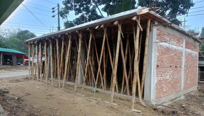 নাইক্ষ্যছড়িতে উলামা লীগ নেতা বাজারের জমি দখল করে অবৈধ স্থাপনা নির্মাণ-জনমনে ক্ষোভ