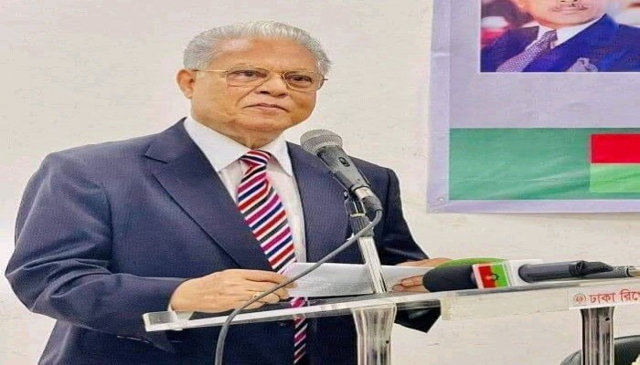 পটুয়াখালী-১ আসনে বিএনপির প্রার্থী এয়ার ভাইস মার্শাল (অব.) আলতাফ হোসেন চৌধুরী  দলীয় ত্যাগ ও নিবেদনের স্বীকৃতি হিসেবে মনোনয়ন